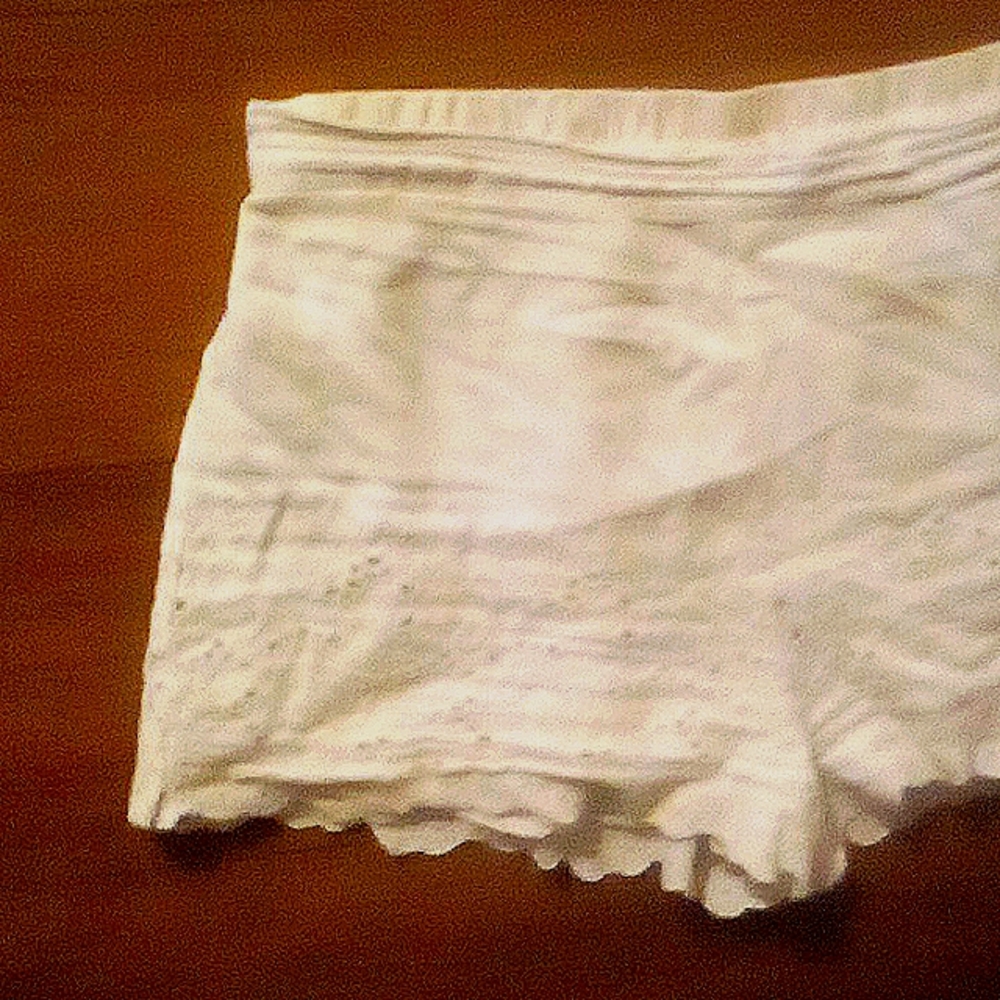 Sim and Sam white cotton shorts adorable textured and ruffle cut fabric